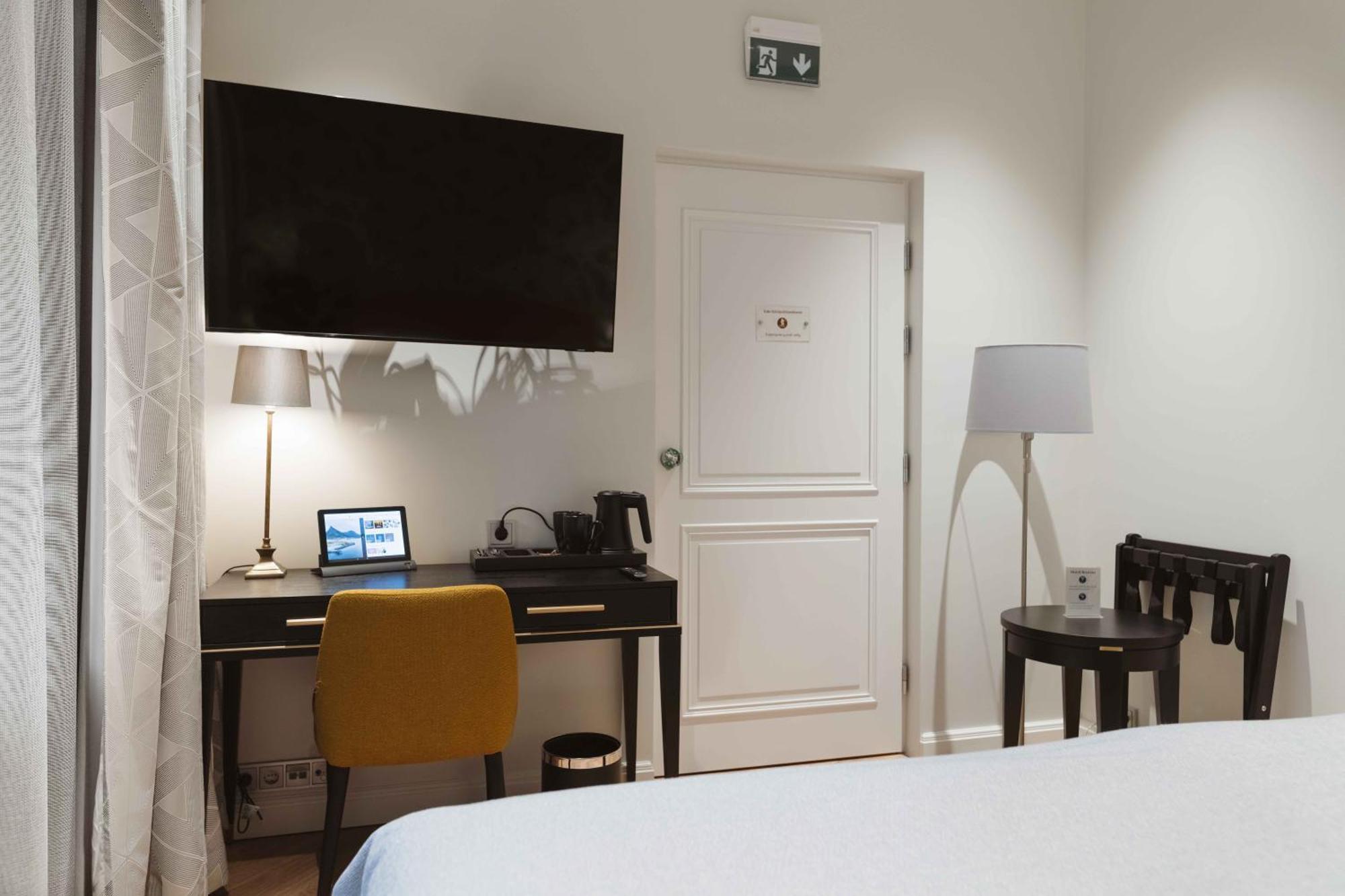 Hotel Bastian เฮลซิงกิ ภายนอก รูปภาพ